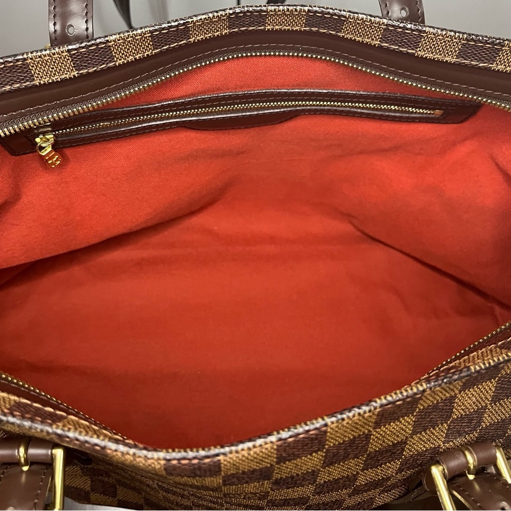 ⚡️SALE⚡️Louis Vuitton Damier Ebene Chelsea Tote Large - Picture 2 of 10